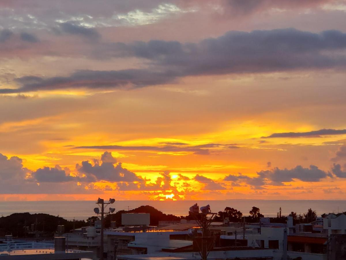 Villa Blu Okinawa Chatan: Arena-Adjacent Vacation Rental Exterior photo